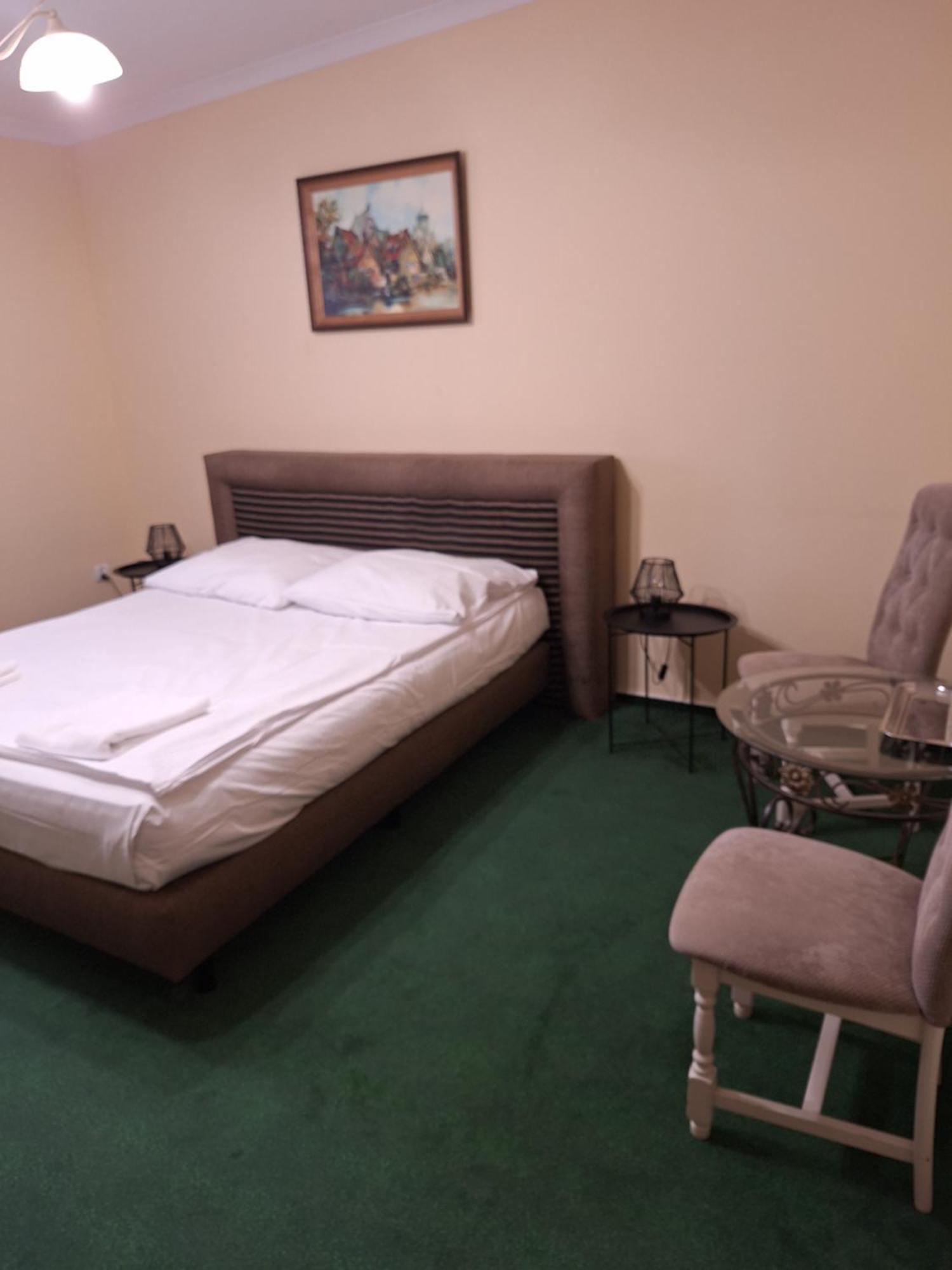 Hotel Malwa Ostrów Wielkopolski Esterno foto