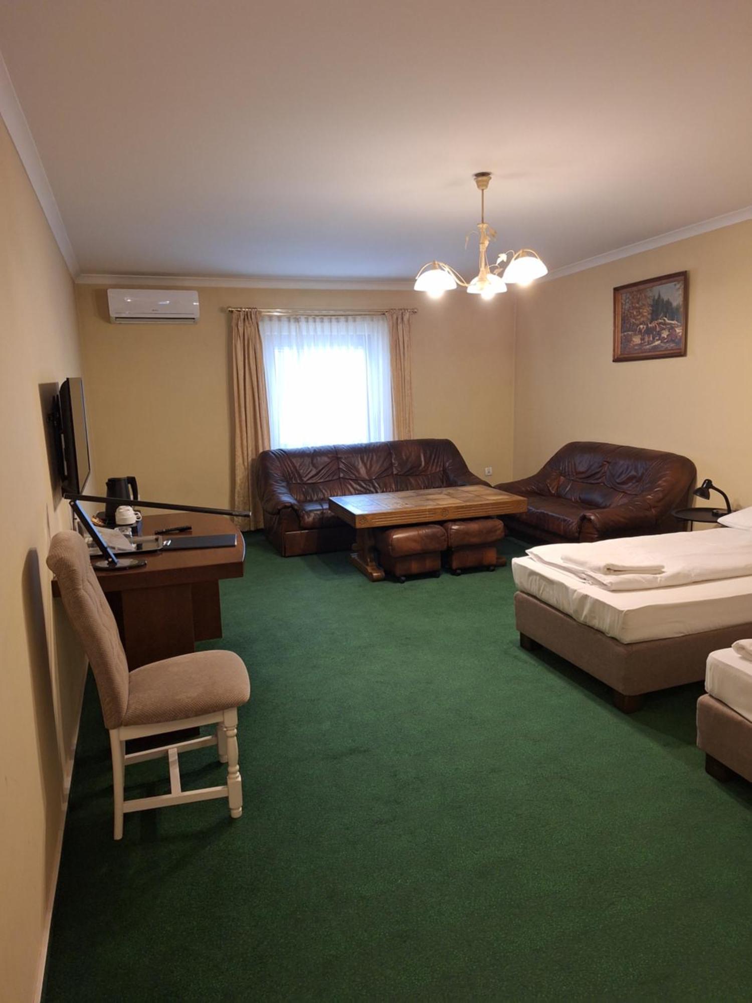 Hotel Malwa Ostrów Wielkopolski Esterno foto