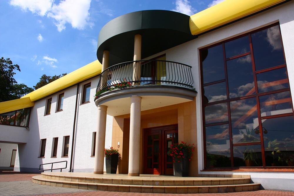 Hotel Malwa Ostrów Wielkopolski Esterno foto